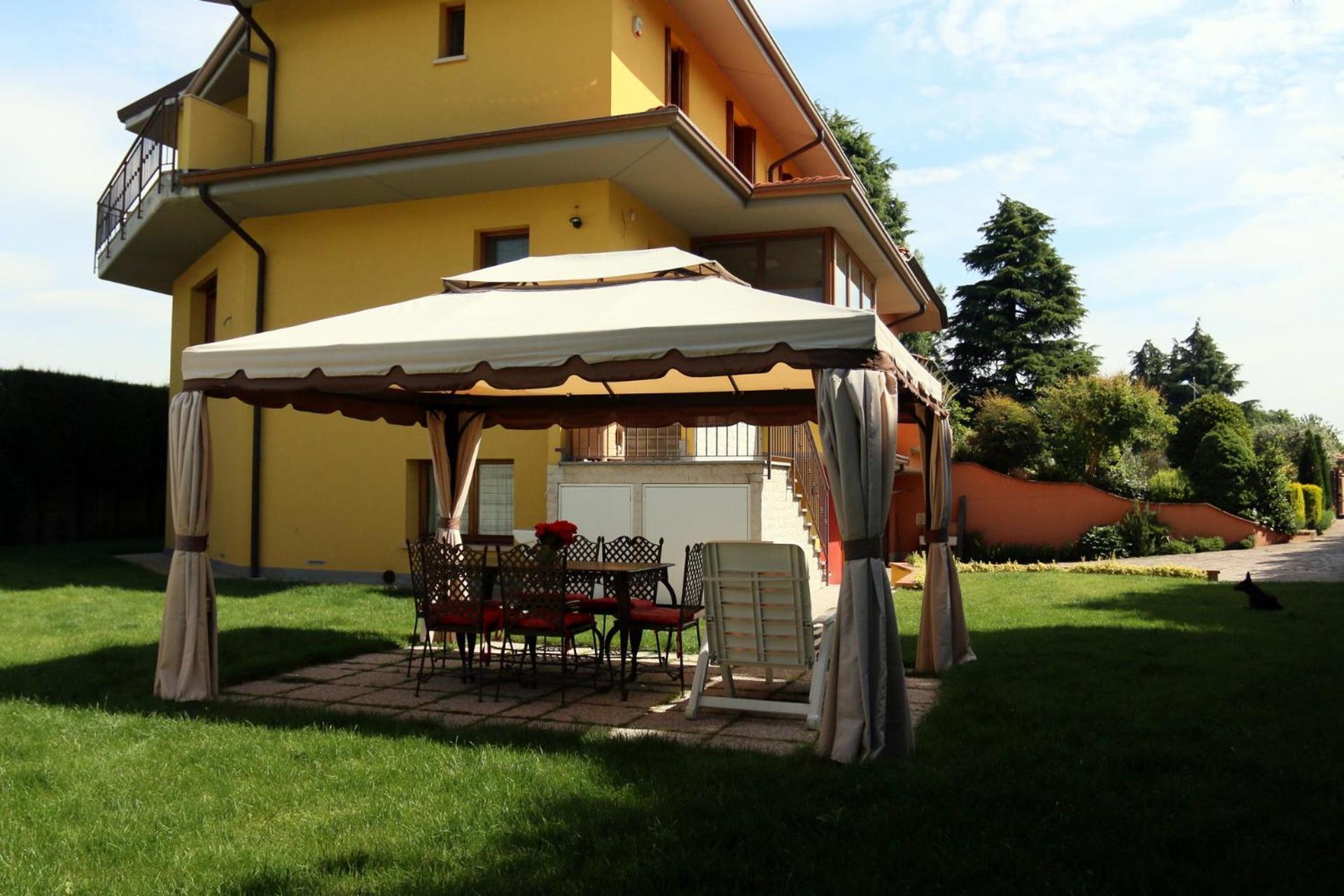 Oasi Brembate Bed And Breakfast Exterior foto